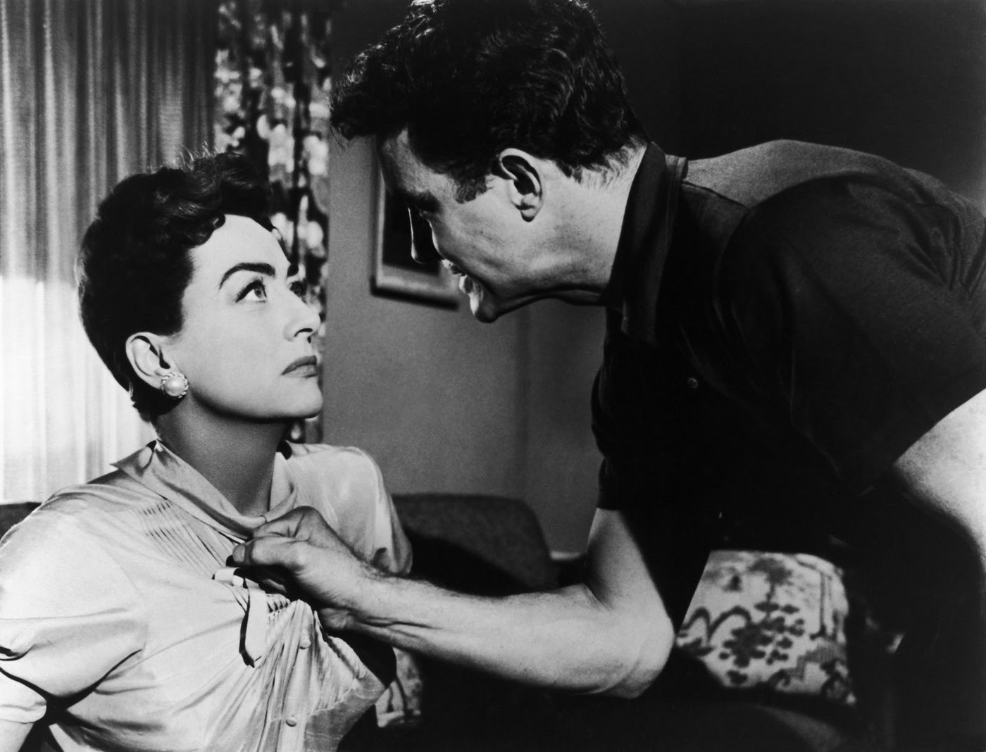 Autumn Leaves (1956) still