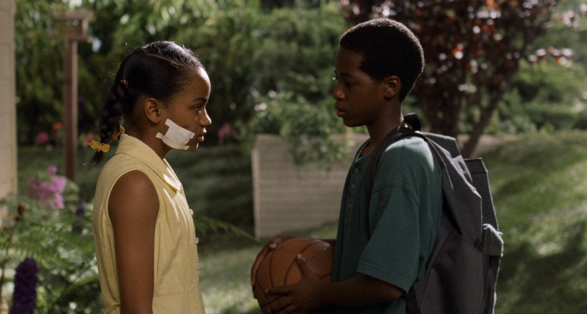 Love & Basketball (2000) still